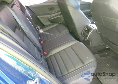 2022 Volkswagen Golf R 2.0T из США, поврежденный, VIN WVWFB7CD3NW147980